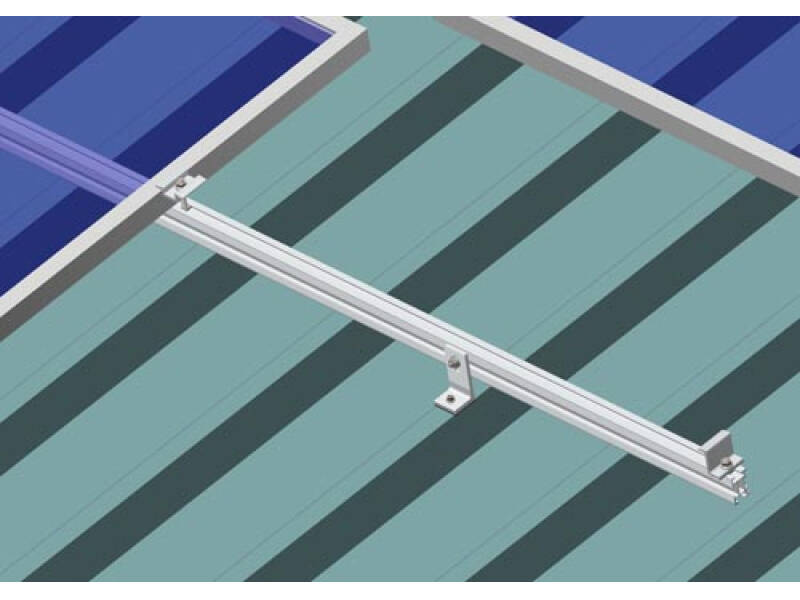 Система установки панели солнечных батарей для скатных металлических крыш 
